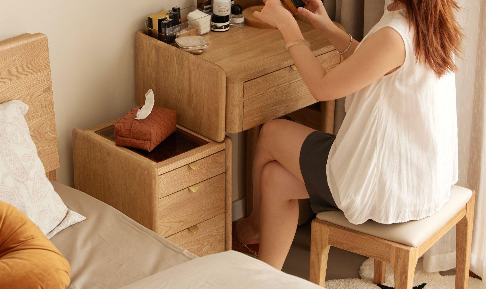 Extendable Vanities Elara Solid Oak Extendable Vanity – cozymatic HK