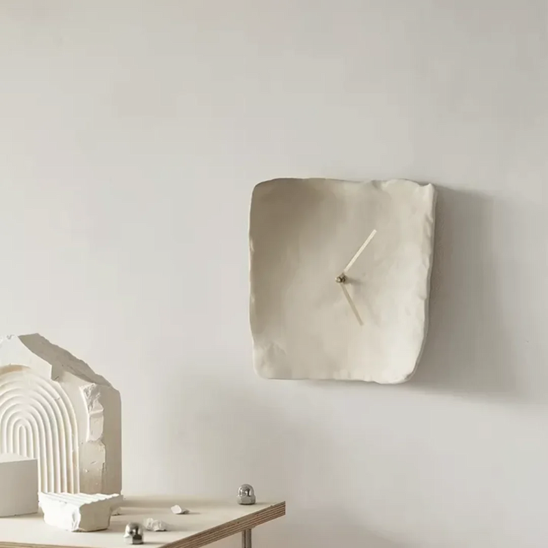 Eva Minimalist Clock