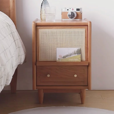 Wellinhall 2 - Drawer Nightstand