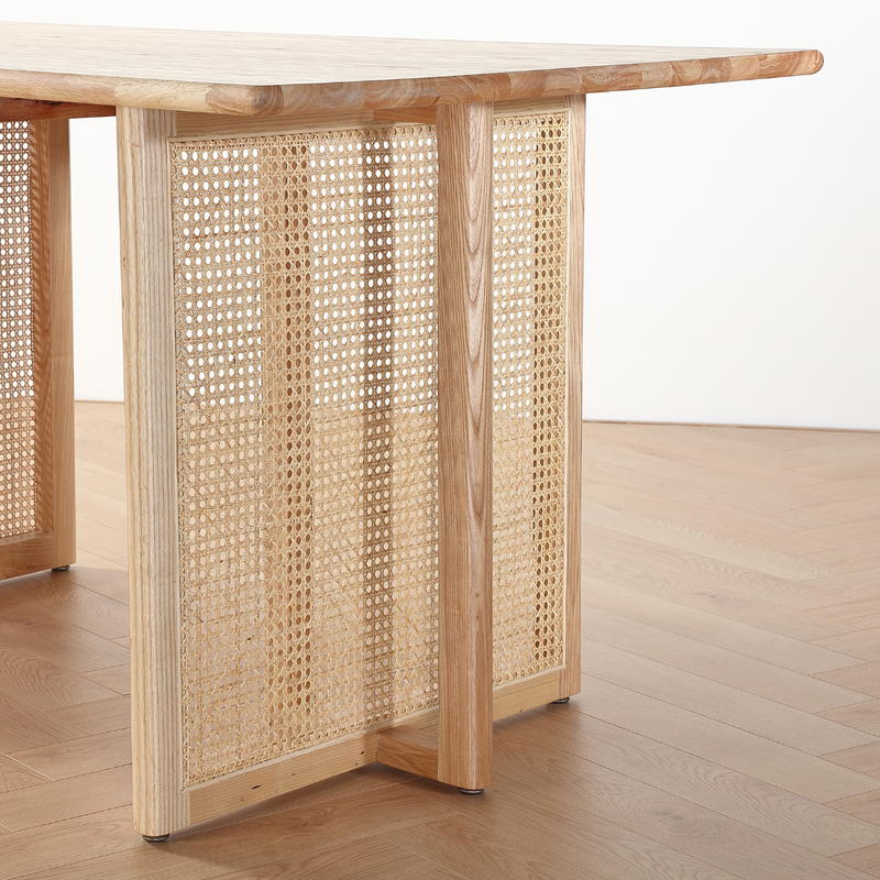 Gillan Dining Table